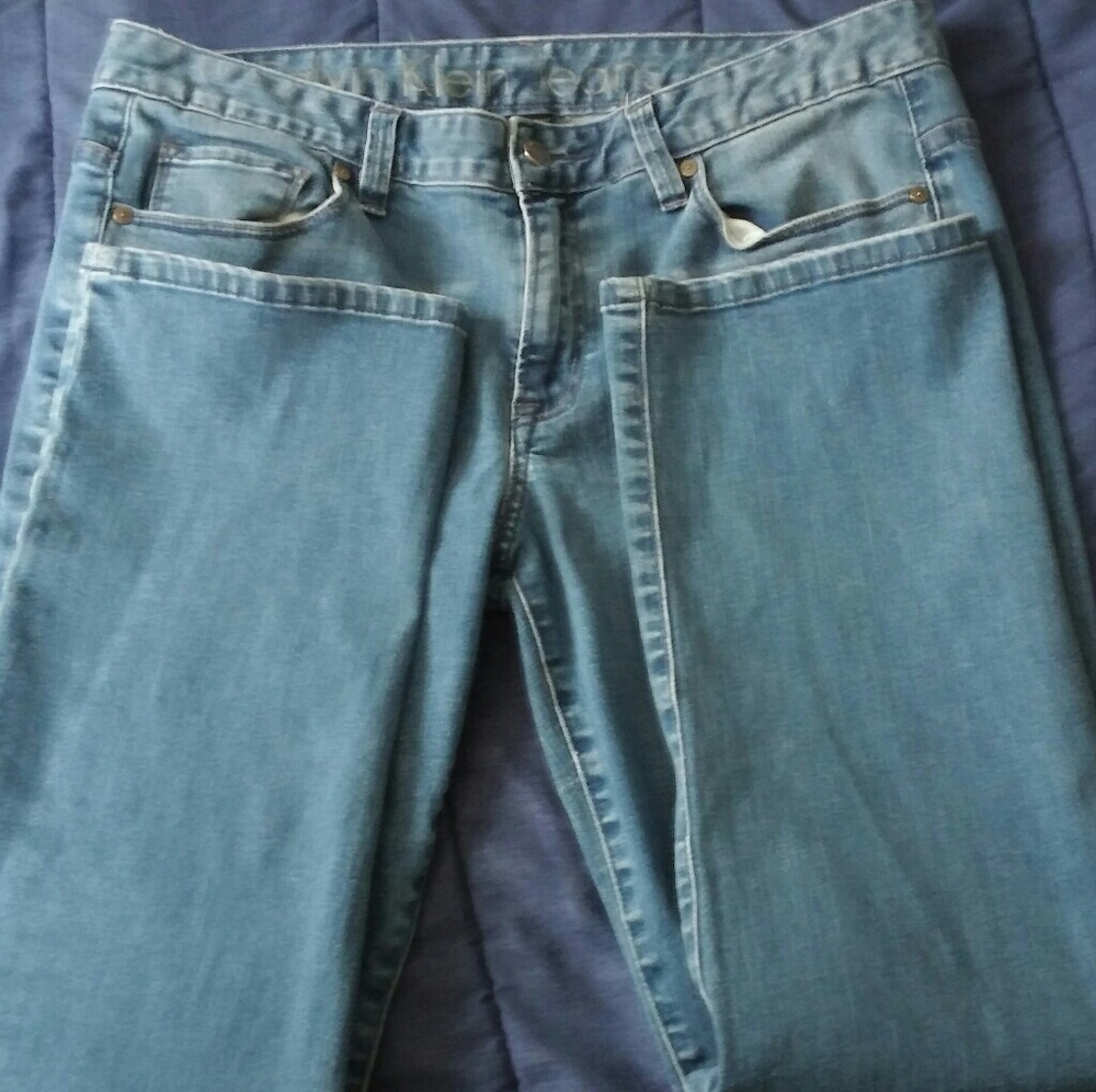 EUC Calvin Klein womens Jeans S12